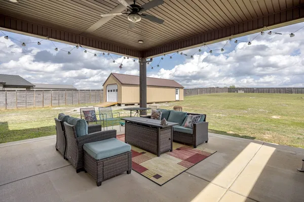 $605,000 | 2743 West County Farm Road, Springfield, TN 37172