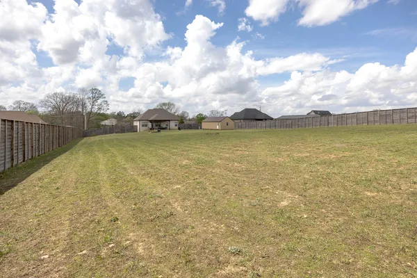 $605,000 | 2743 West County Farm Road, Springfield, TN 37172