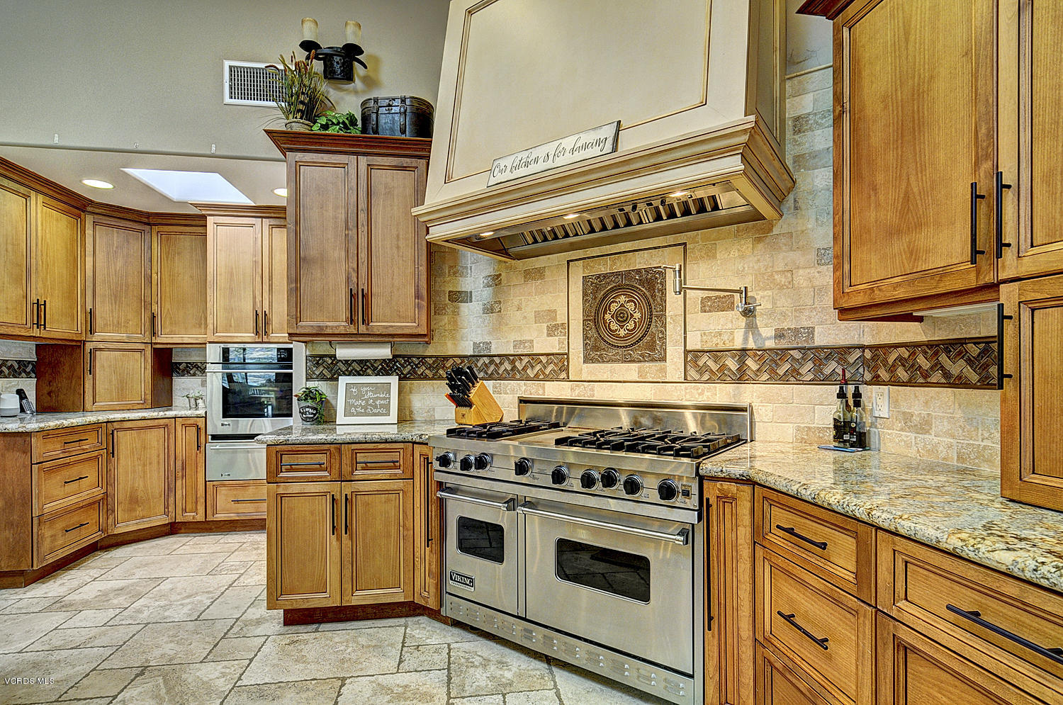 11824 Pradera Road Camarillo, CA 93012 - Photo 9 of 37 SKY_15