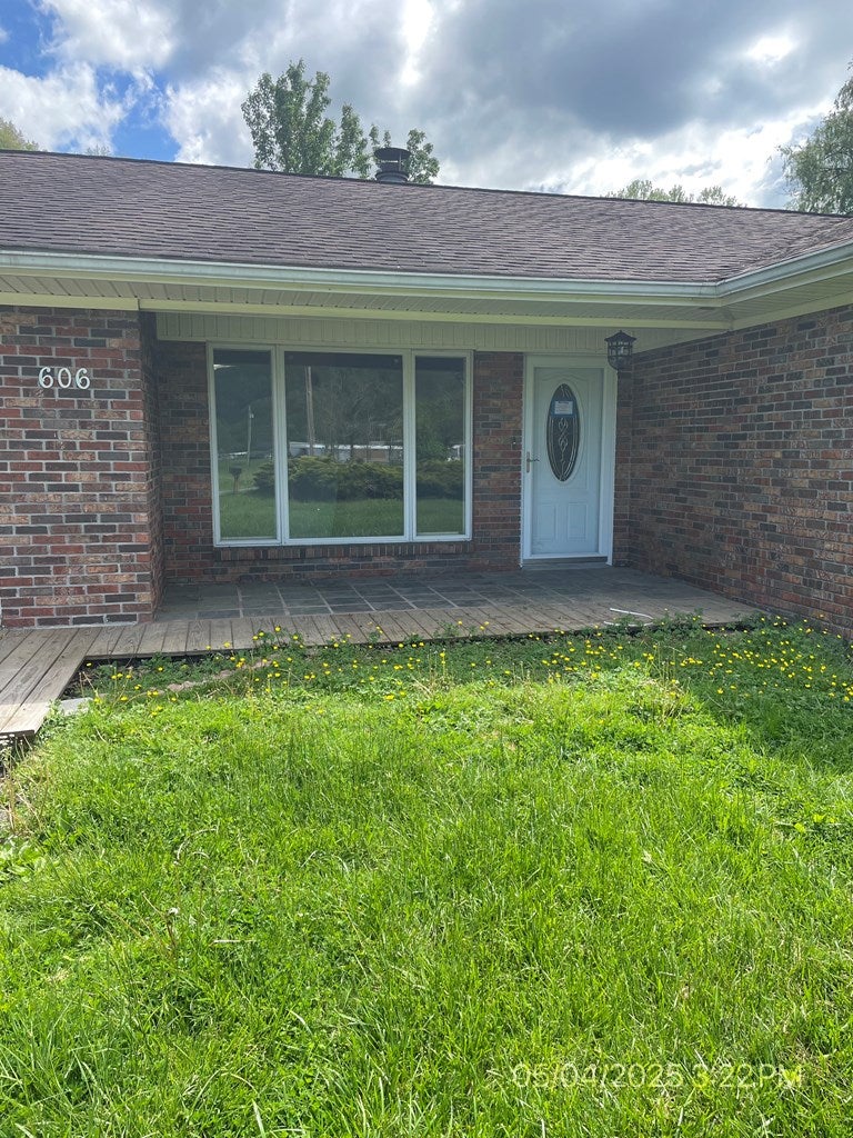 606 Kirby Road Raven, VA 24639 - Photo 2 of 36 Gallery Image 2