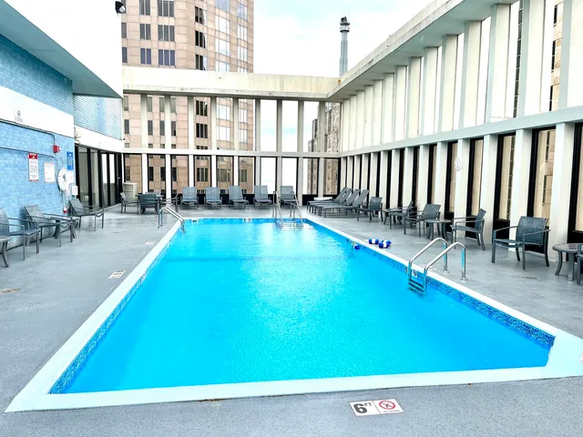 $2,400 | 100 East Walton Place, Unit 14A, Chicago, IL 60611