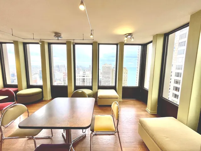 $2,400 | 100 East Walton Place, Unit 14A, Chicago, IL 60611
