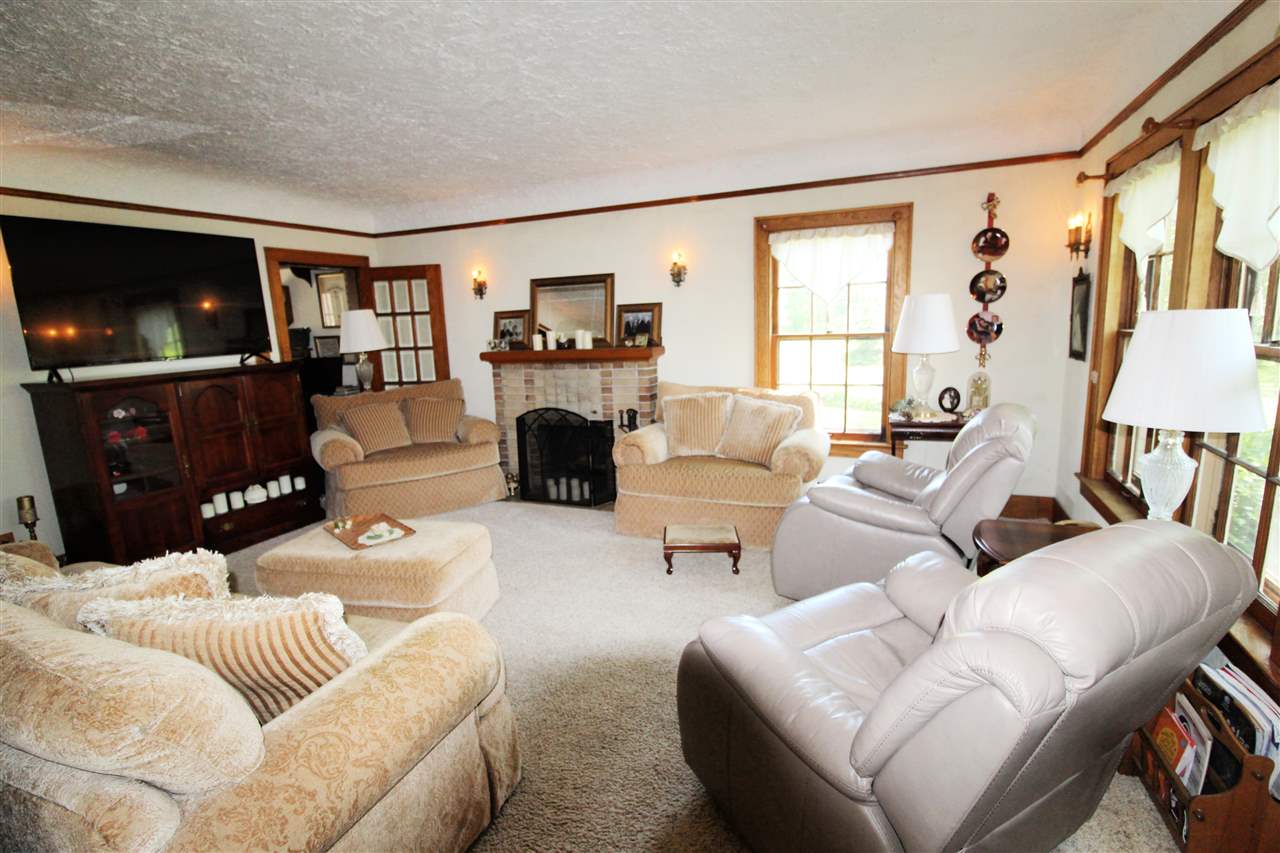 8236 Corunna Road Flint, MI 48532 - Photo 15 of 33