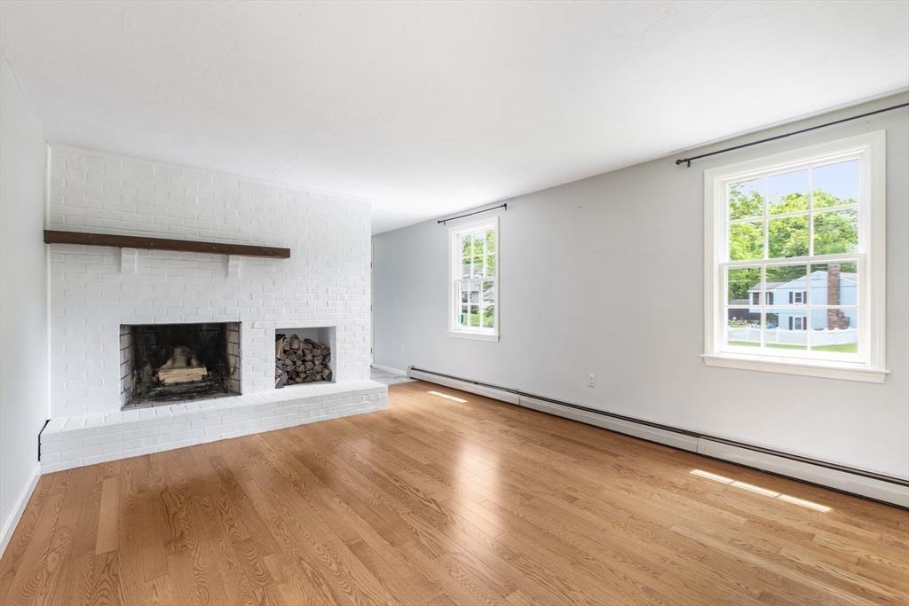 3 Howe Street Medway, MA 02053 - Photo 4 of 30 Gallery Image 4