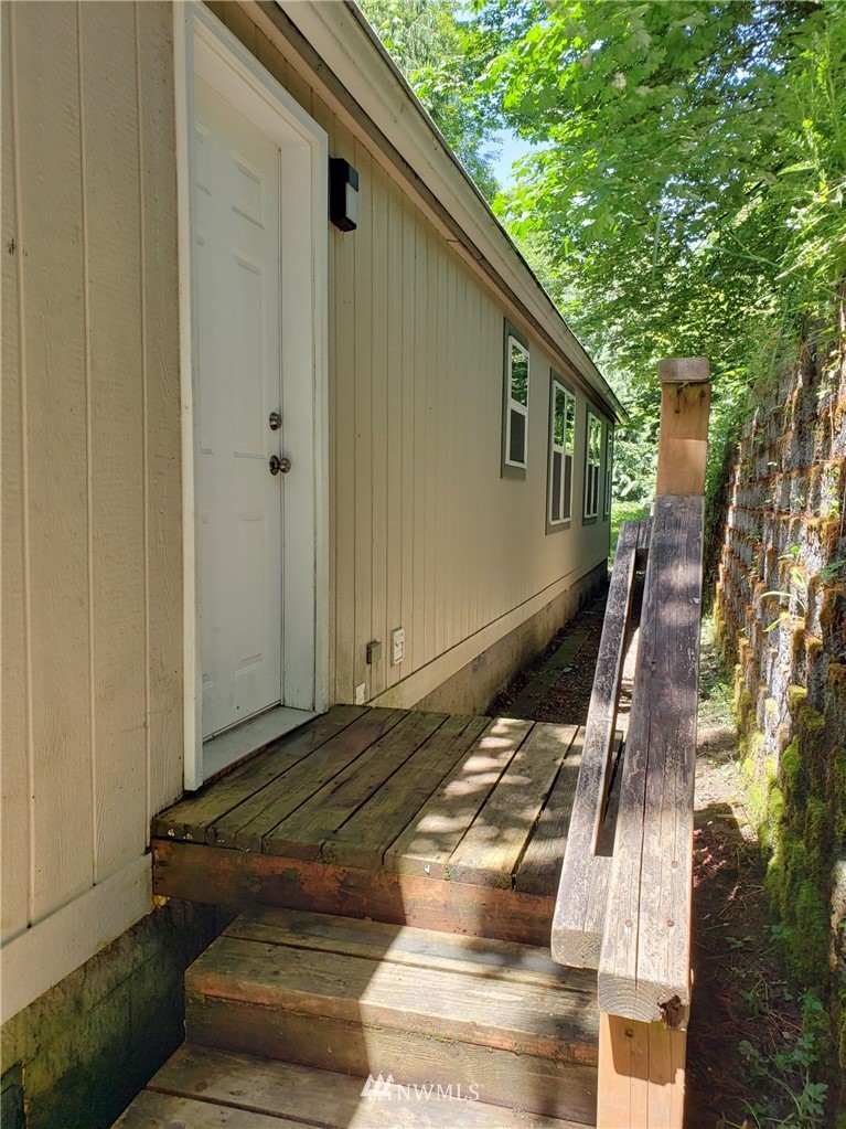 25090 Port Gamble Road Northeast Poulsbo, WA 98370 - Photo 3 of 24 Gallery Image 3