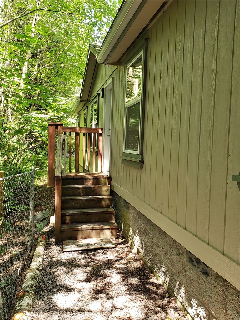 25090 Port Gamble Road Northeast Poulsbo, WA 98370 - Photo 4 of 24 Gallery Image 4