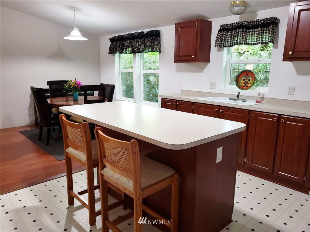 25090 Port Gamble Road Northeast Poulsbo, WA 98370 - Photo 7 of 24 Gallery Image 7
