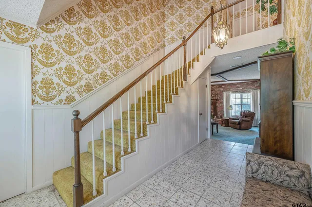 $850,000 | 100 Inwood Street, Mineola, TX 75773