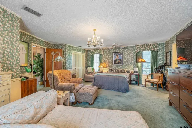 $850,000 | 100 Inwood Street, Mineola, TX 75773