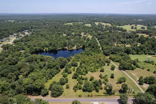 $850,000 | 100 Inwood Street, Mineola, TX 75773