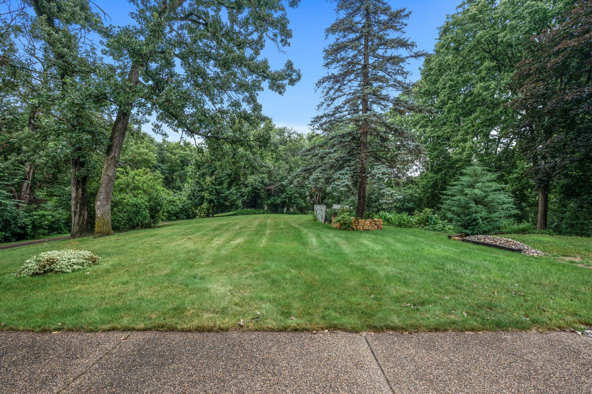 4808 Clear Spring Road Minnetonka, MN 55345 - Photo 16 of 21