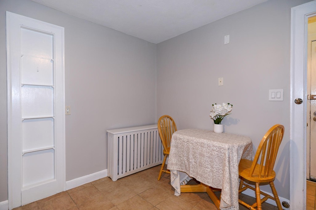 133 Parmenter Road, Unit 133 Newton, MA 02465 - Photo 10 of 24 Gallery Image 10
