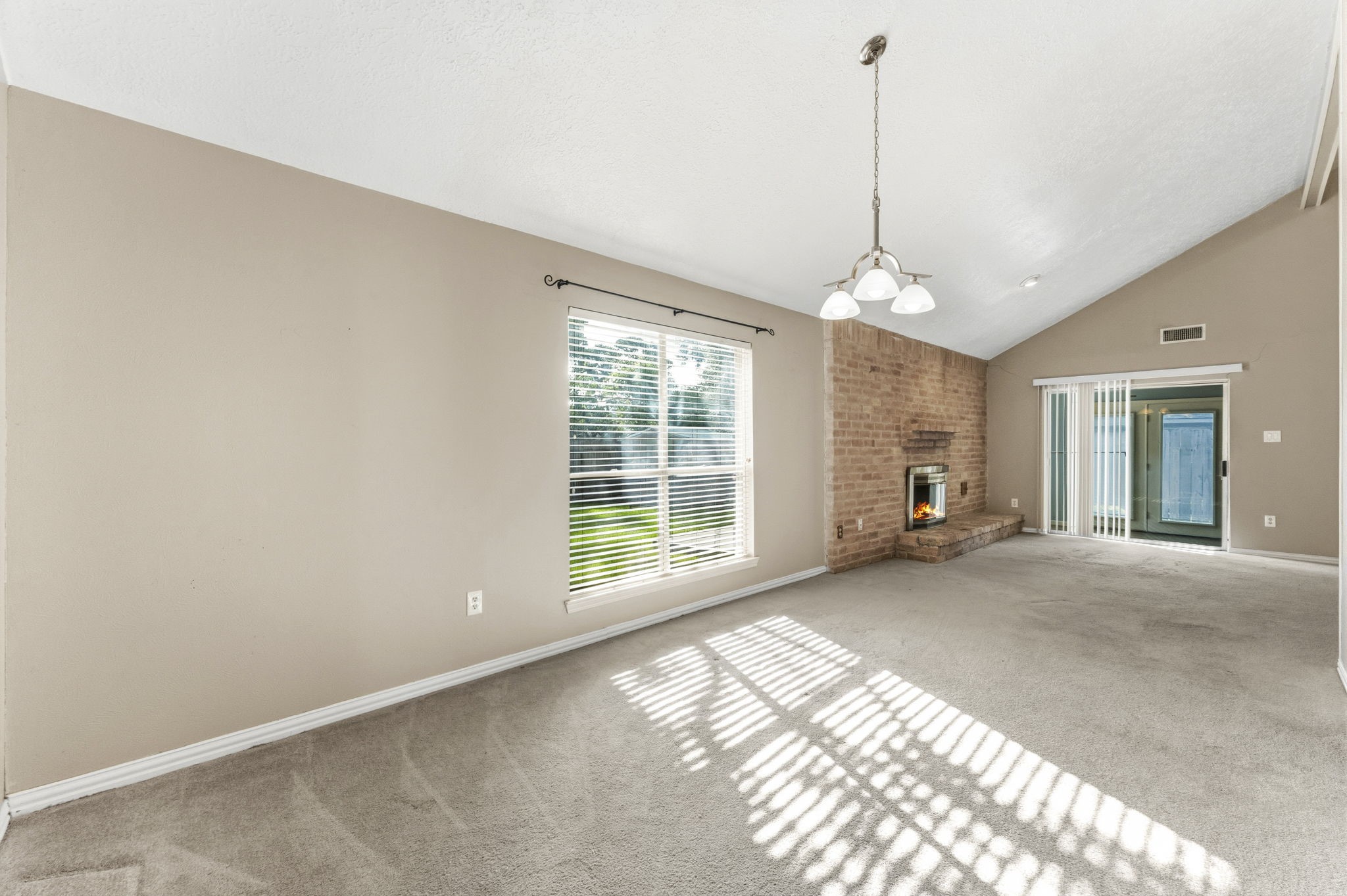2718 Knollbrook Lane Spring, TX 77373 - Photo 10 of 48