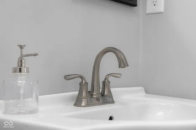 $277,500 | 1714 Gilmore Street, Columbus, IN 47201