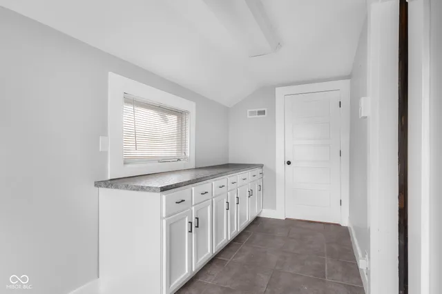 $277,500 | 1714 Gilmore Street, Columbus, IN 47201