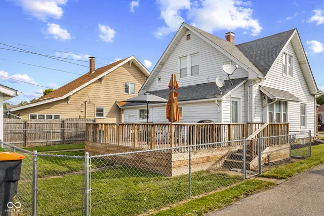 $277,500 | 1714 Gilmore Street, Columbus, IN 47201