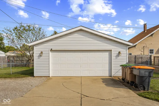 $277,500 | 1714 Gilmore Street, Columbus, IN 47201