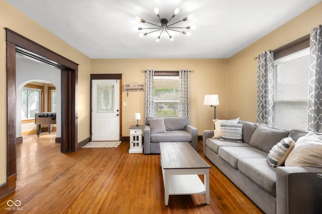 $277,500 | 1714 Gilmore Street, Columbus, IN 47201