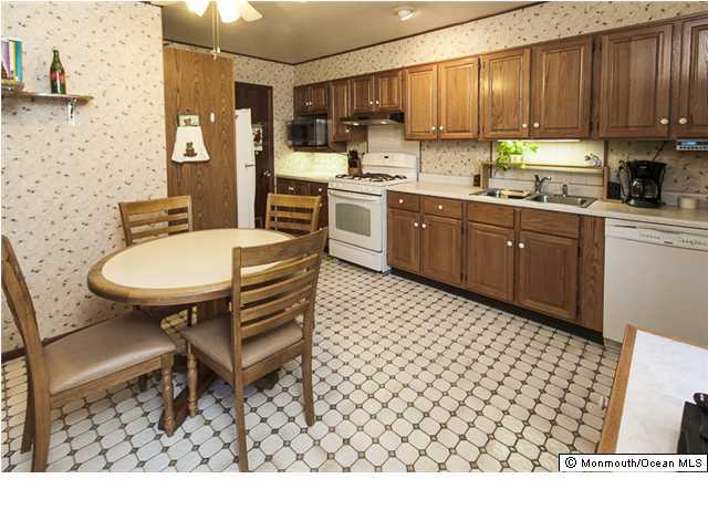 248 Rutledge Drive Middletown, NJ 07701 - Photo 7 of 20 Additional Photo