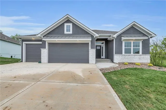 $537,500 | 502 7th Street, Smithville, MO 64089