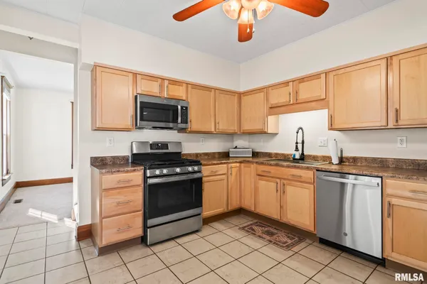 $149,900 | 2010 North 16th Street, Springfield, IL 62702