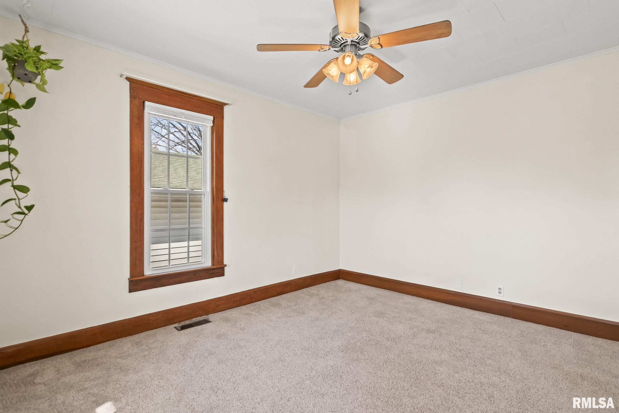 2010 North 16th Street Springfield, IL 62702 - Photo 18 of 41