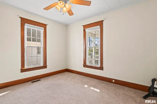 $149,900 | 2010 North 16th Street, Springfield, IL 62702