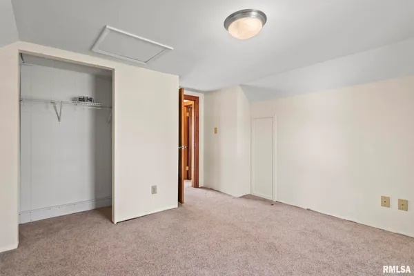 $149,900 | 2010 North 16th Street, Springfield, IL 62702