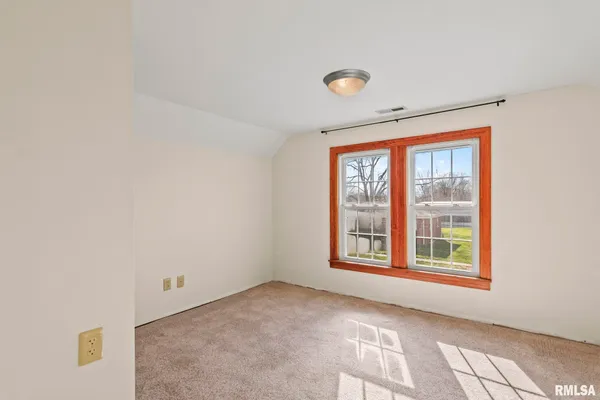 $149,900 | 2010 North 16th Street, Springfield, IL 62702