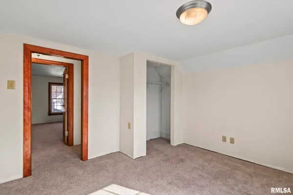 $149,900 | 2010 North 16th Street, Springfield, IL 62702