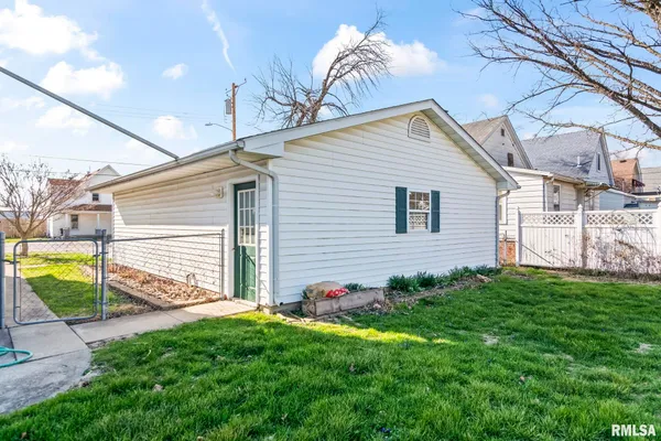 $149,900 | 2010 North 16th Street, Springfield, IL 62702