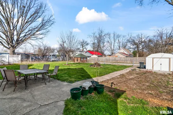 $149,900 | 2010 North 16th Street, Springfield, IL 62702