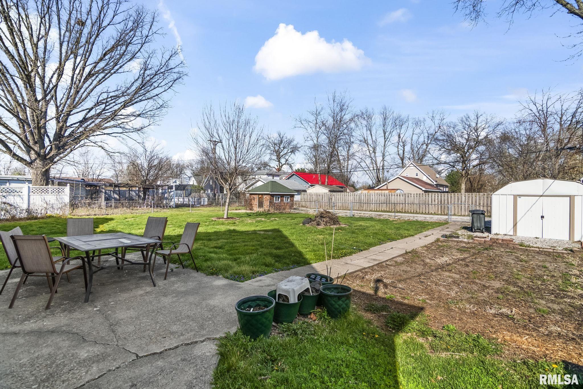 2010 North 16th Street Springfield, IL 62702 - Photo 7 of 41