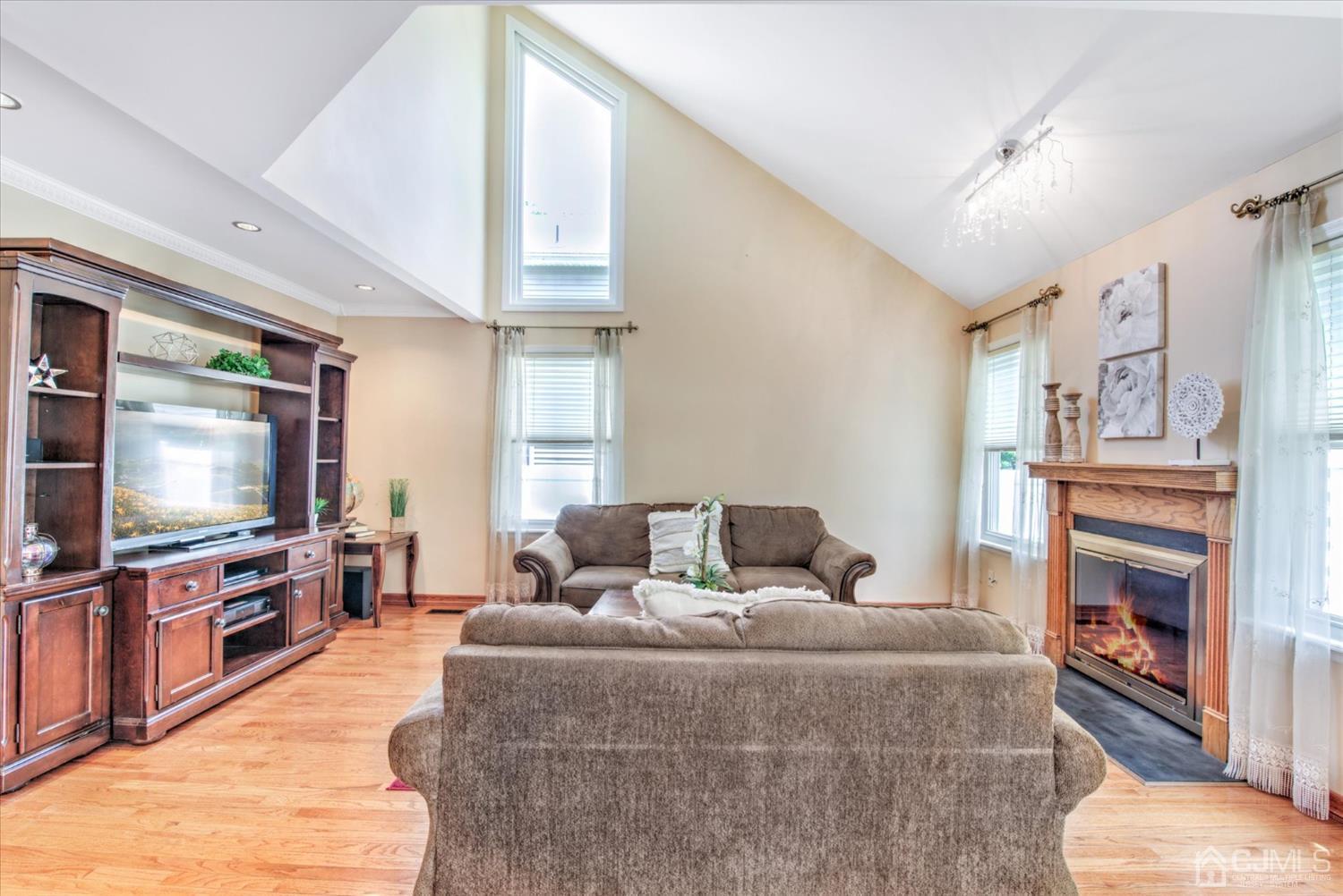 24 Avery Drive Old Bridge, NJ 08857 - Photo 8 of 35