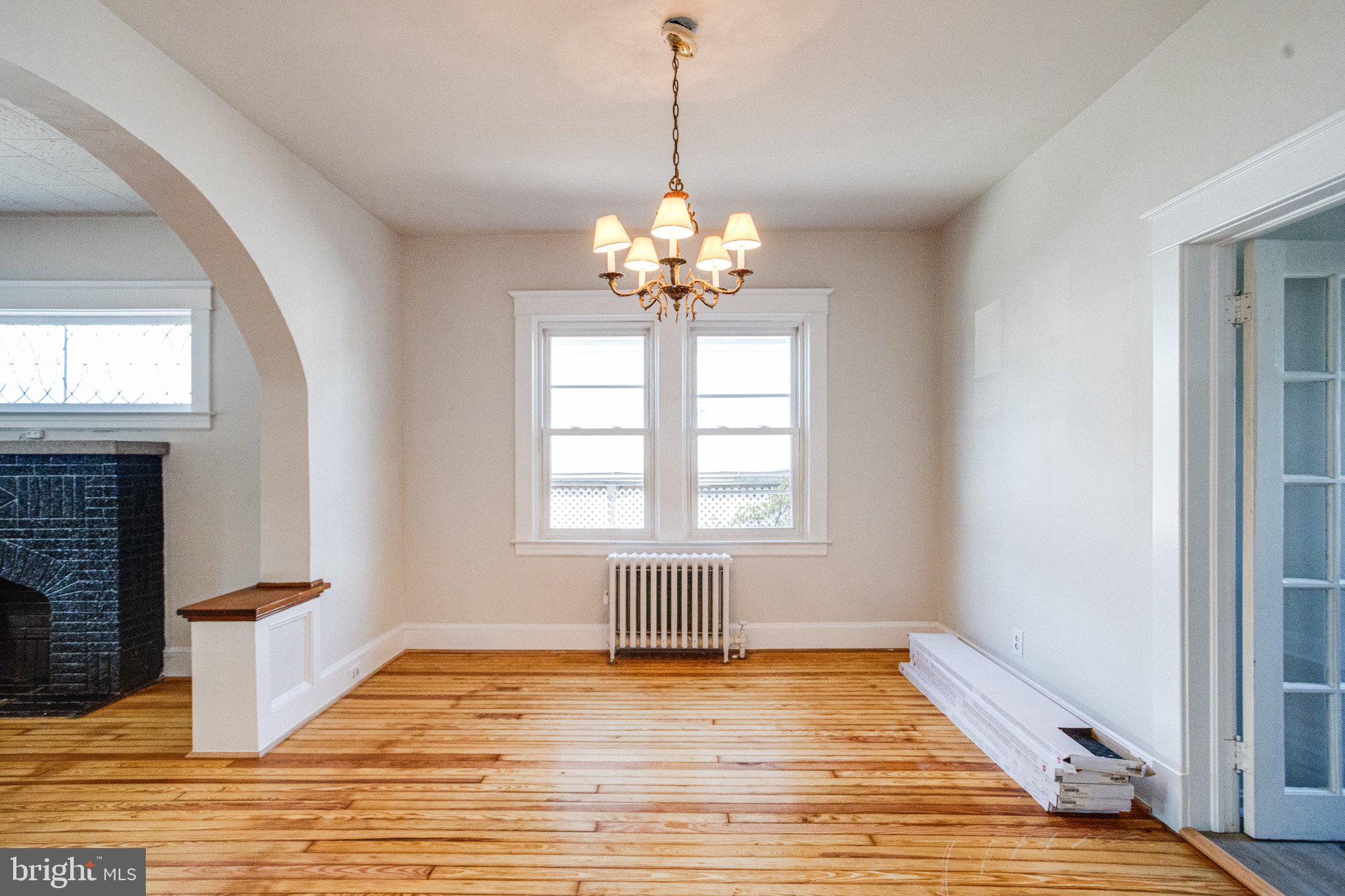1813 Portship Road Dundalk, MD 21222 - Photo 15 of 50 Bright and airy living space awaits.