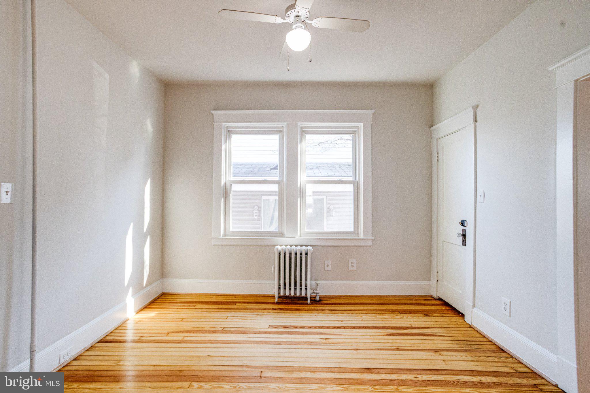 1813 Portship Road Dundalk, MD 21222 - Photo 19 of 50 Bright and airy room with charm.