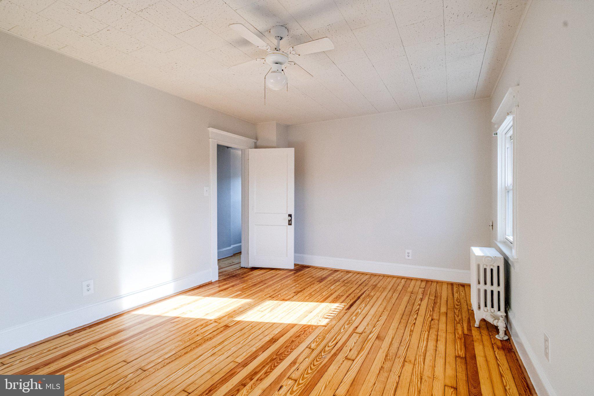 1813 Portship Road Dundalk, MD 21222 - Photo 33 of 50 Bright and airy room with charm.