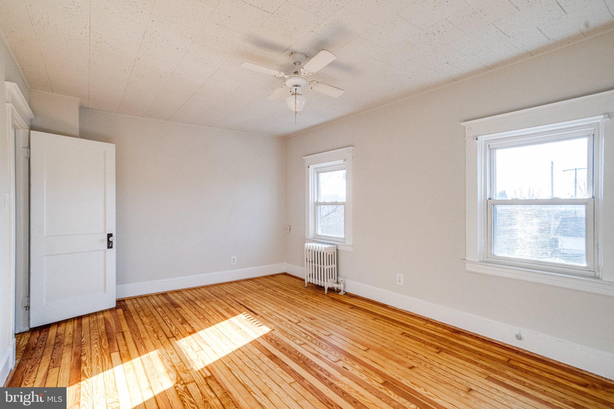 1813 Portship Road Dundalk, MD 21222 - Photo 35 of 50 Bright and airy room with charm.