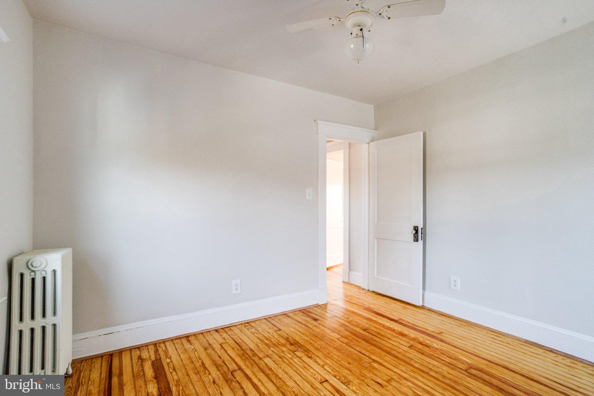 1813 Portship Road Dundalk, MD 21222 - Photo 38 of 50 Bright and airy room with charm.