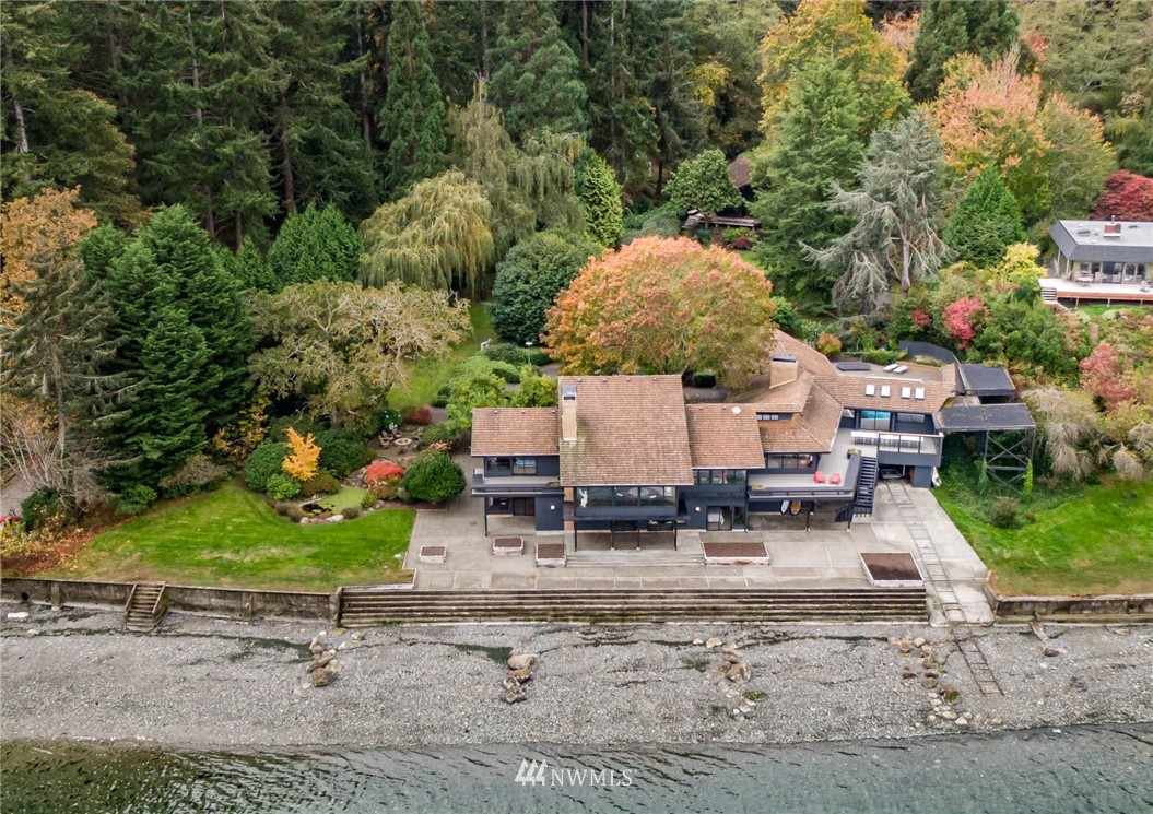 14312 Glen Acres Road Southwest Vashon, WA 98070 - Photo 2 of 40