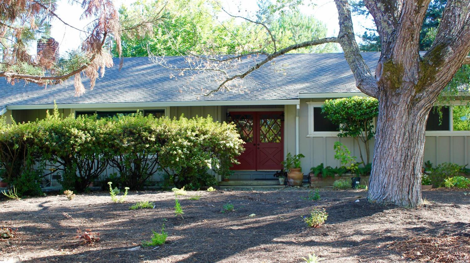 2600 Oak Court Road Ukiah, CA 95482 - Photo 1 of 1 Gallery Image 1