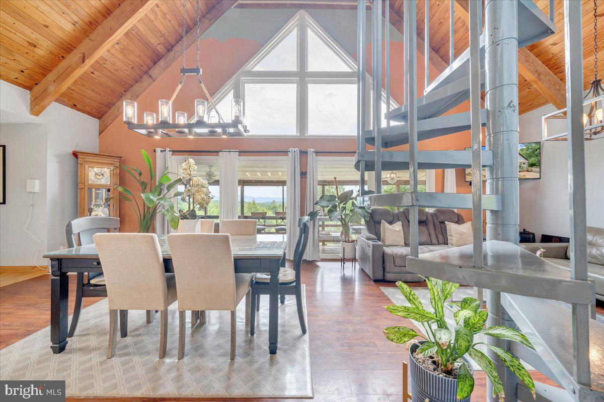 722 Foley Ridge Road Stuart, VA 24171 - Photo 6 of 67 Charming open-concept living space.