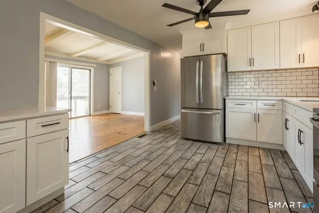 $299,900 | 24 Pearl Street, Glastonbury, CT 06033