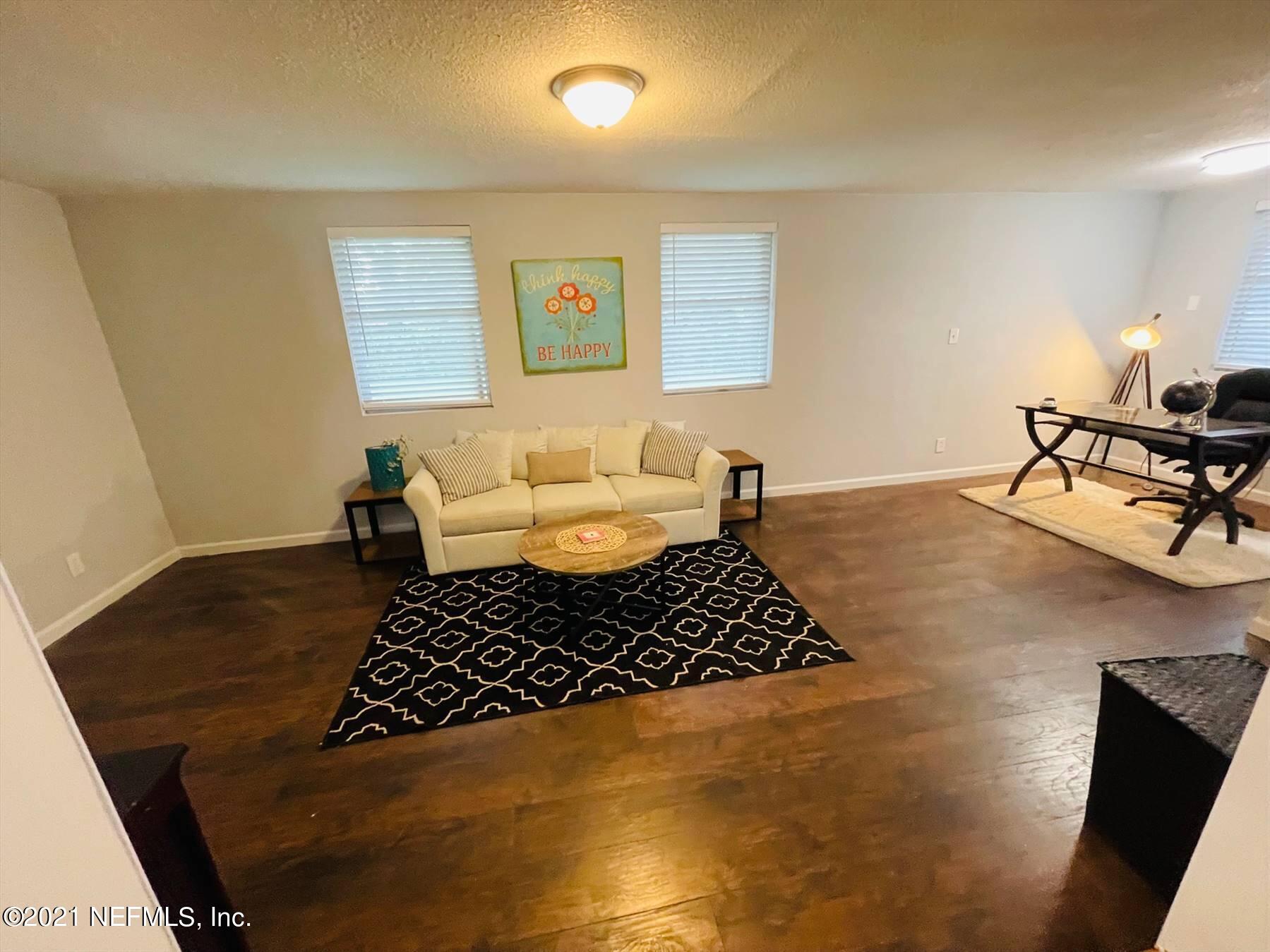 2216 Rogero Road Jacksonville, FL 32211 - Photo 12 of 35 15563120-12