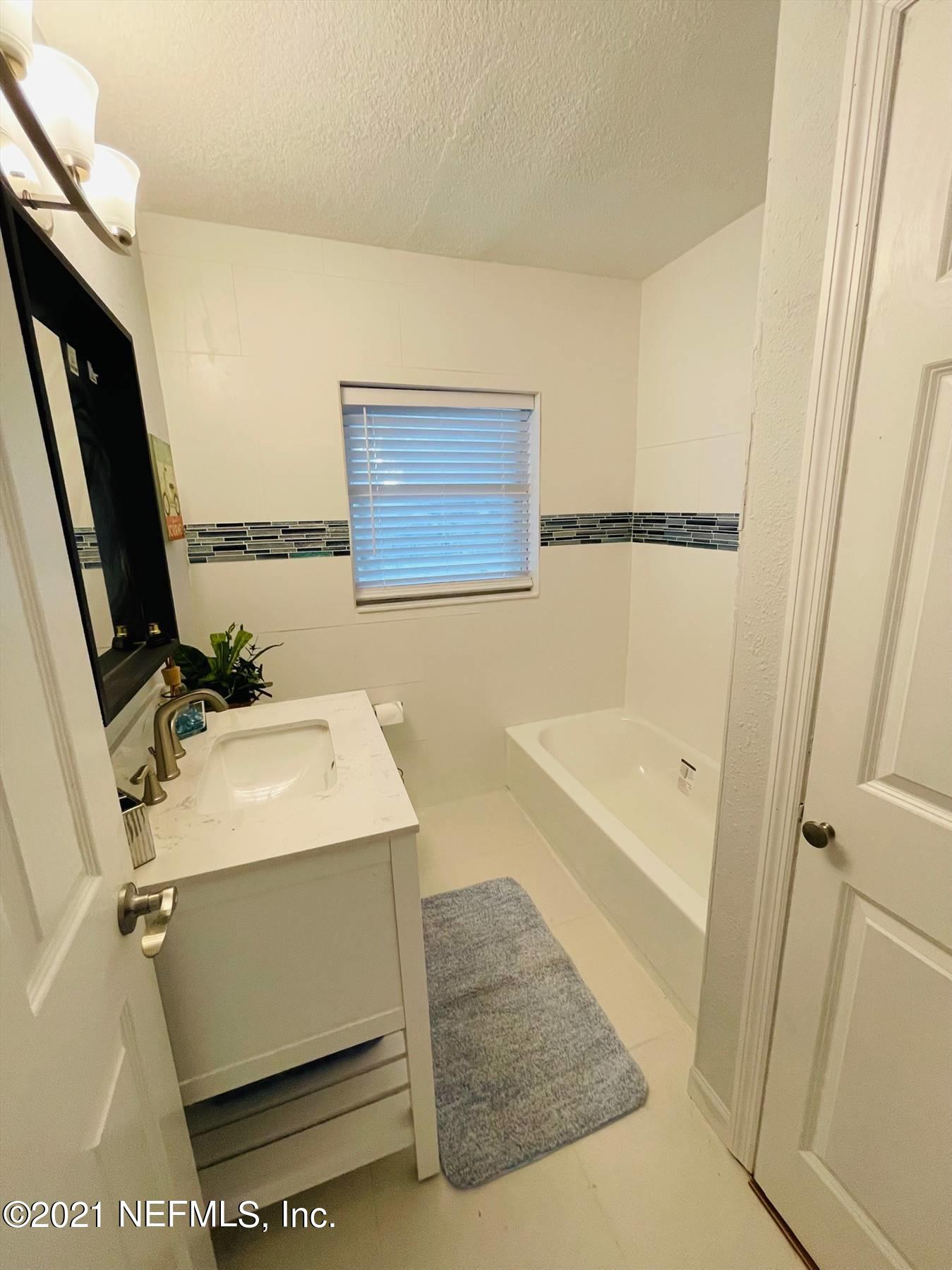 2216 Rogero Road Jacksonville, FL 32211 - Photo 19 of 35 15563120-19