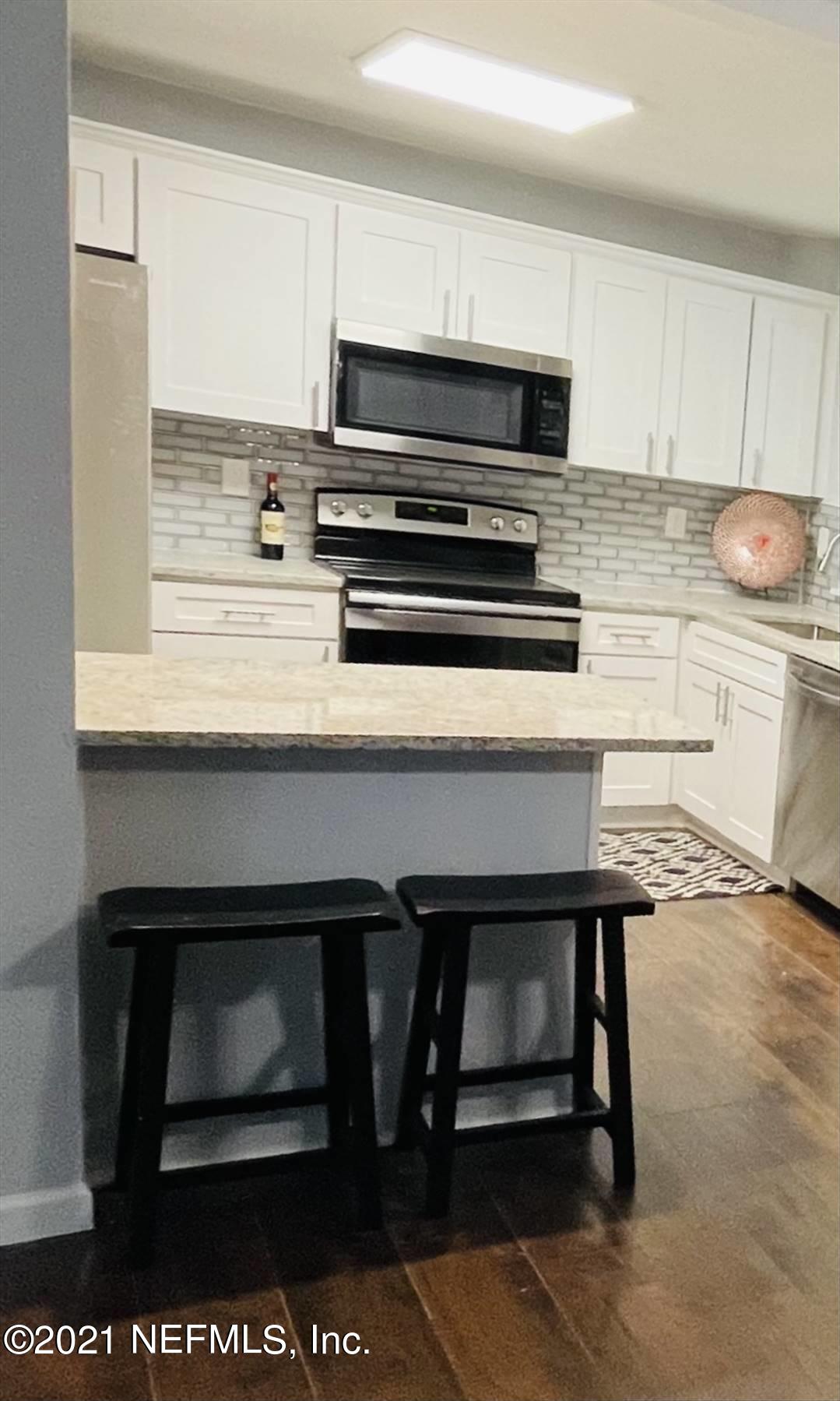 2216 Rogero Road Jacksonville, FL 32211 - Photo 29 of 35 15563120-29