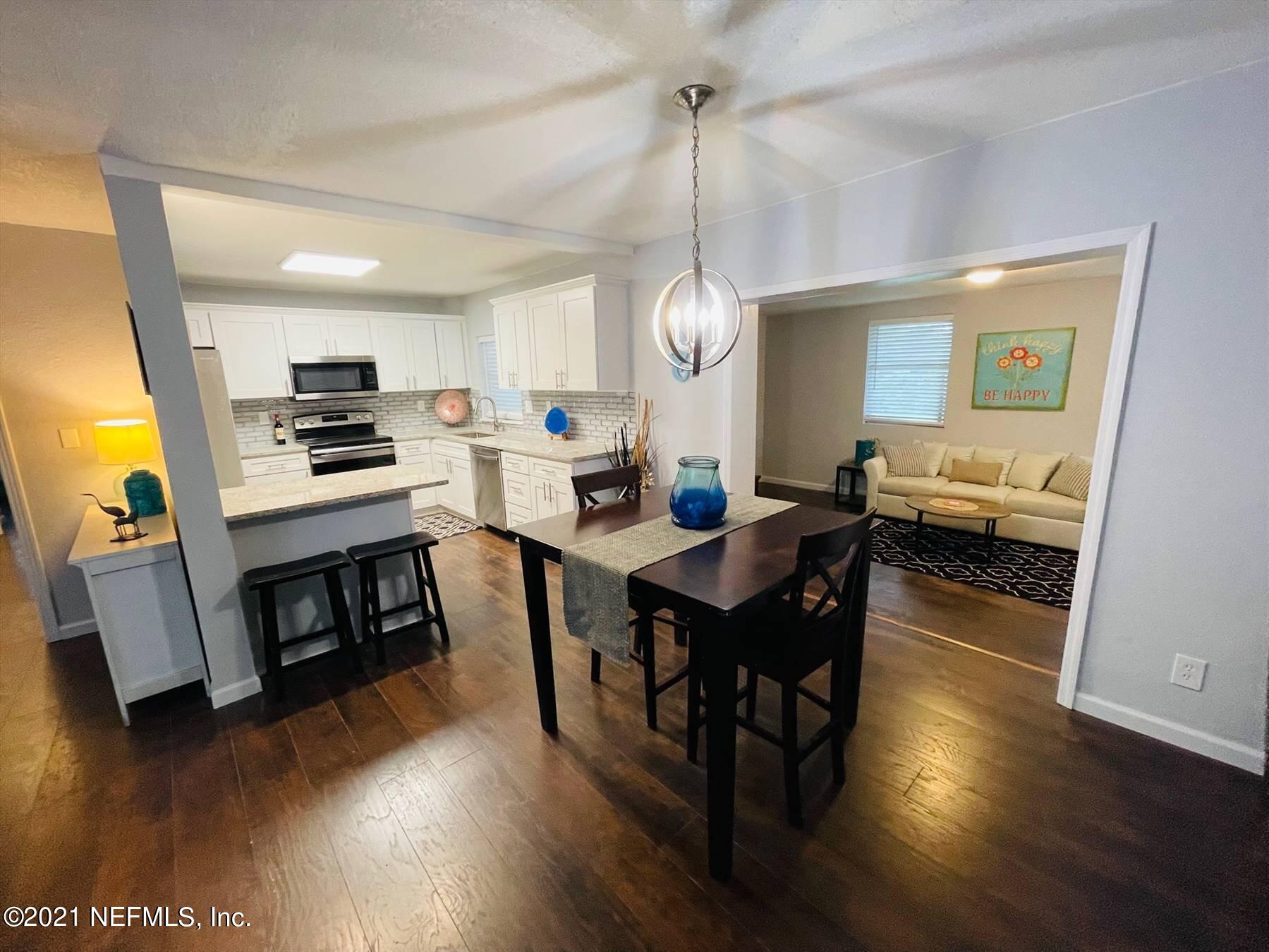 2216 Rogero Road Jacksonville, FL 32211 - Photo 3 of 35 15563120-3