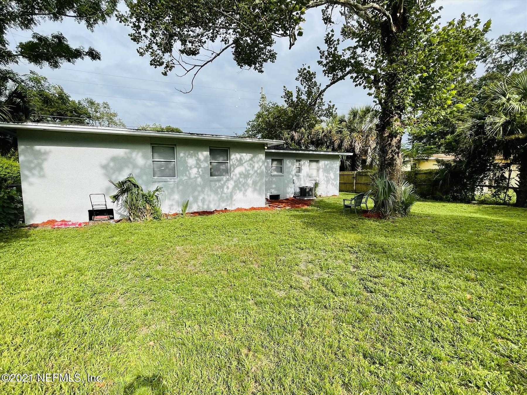 2216 Rogero Road Jacksonville, FL 32211 - Photo 34 of 35 15563120-34