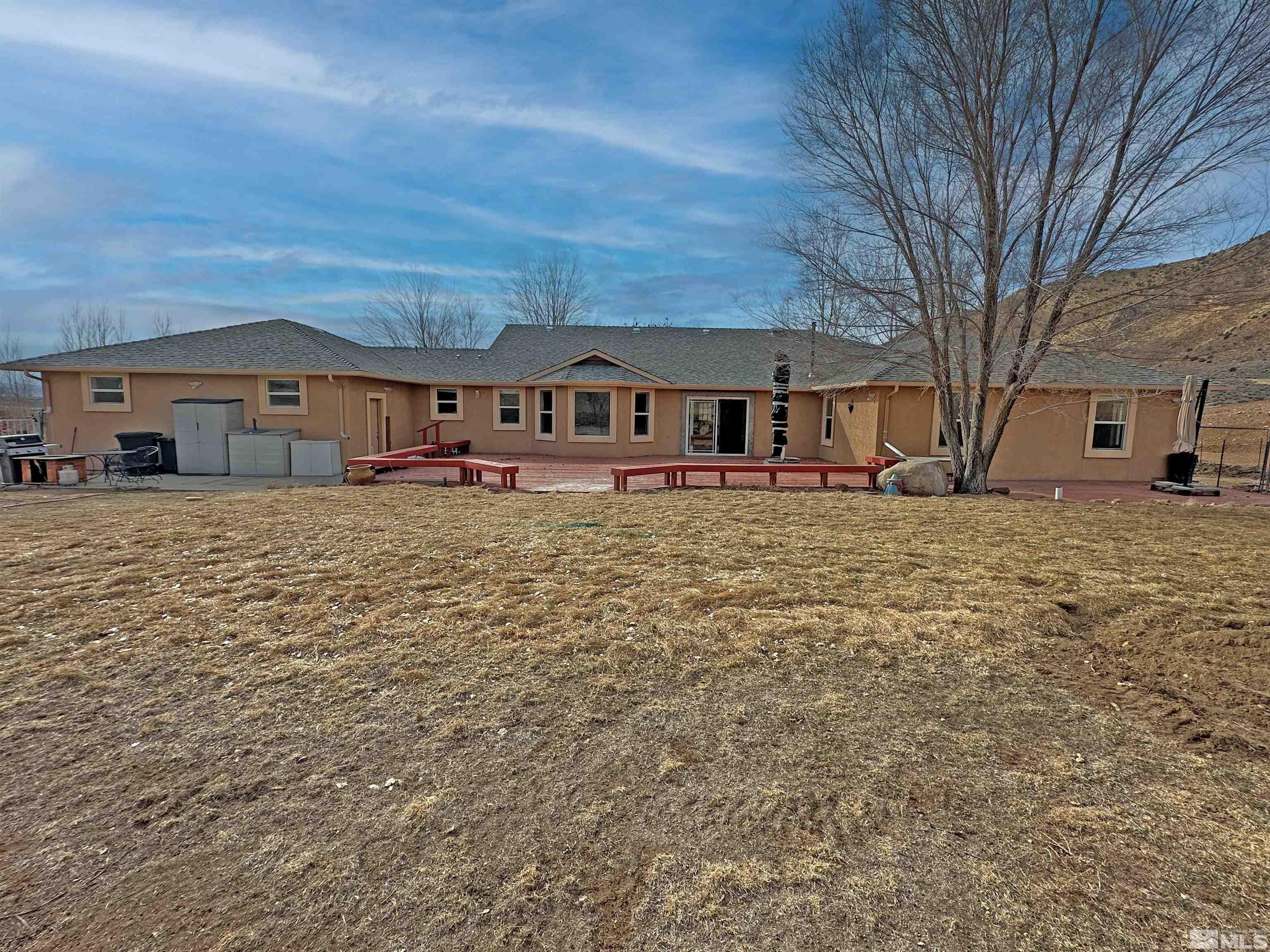200 Descanso Lane Sparks, NV 89441 - Photo 3 of 28 front view of a house with a yard