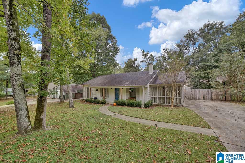 4726 Chablis Way Birmingham, AL 35244 - Photo 2 of 22
